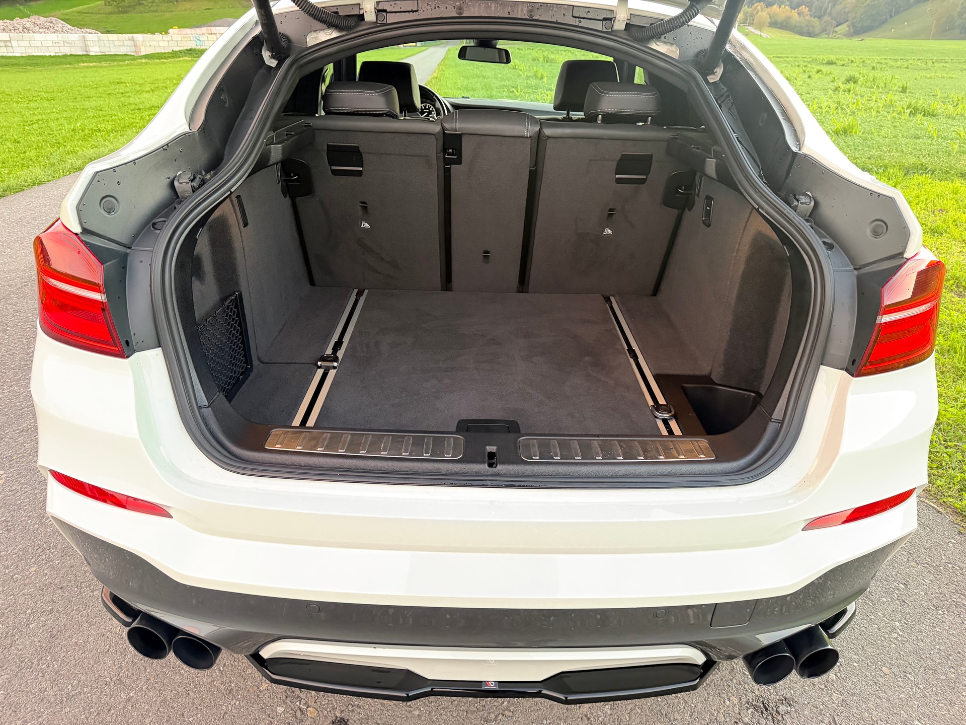 BMW X4 xDrive 28i M Sport Steptronic-image-14