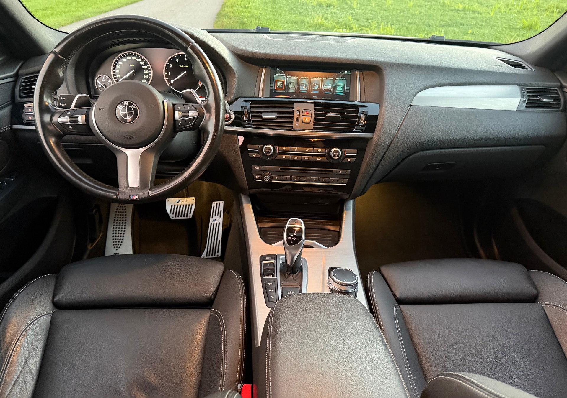 BMW X4 xDrive 28i M Sport Steptronic-image-10