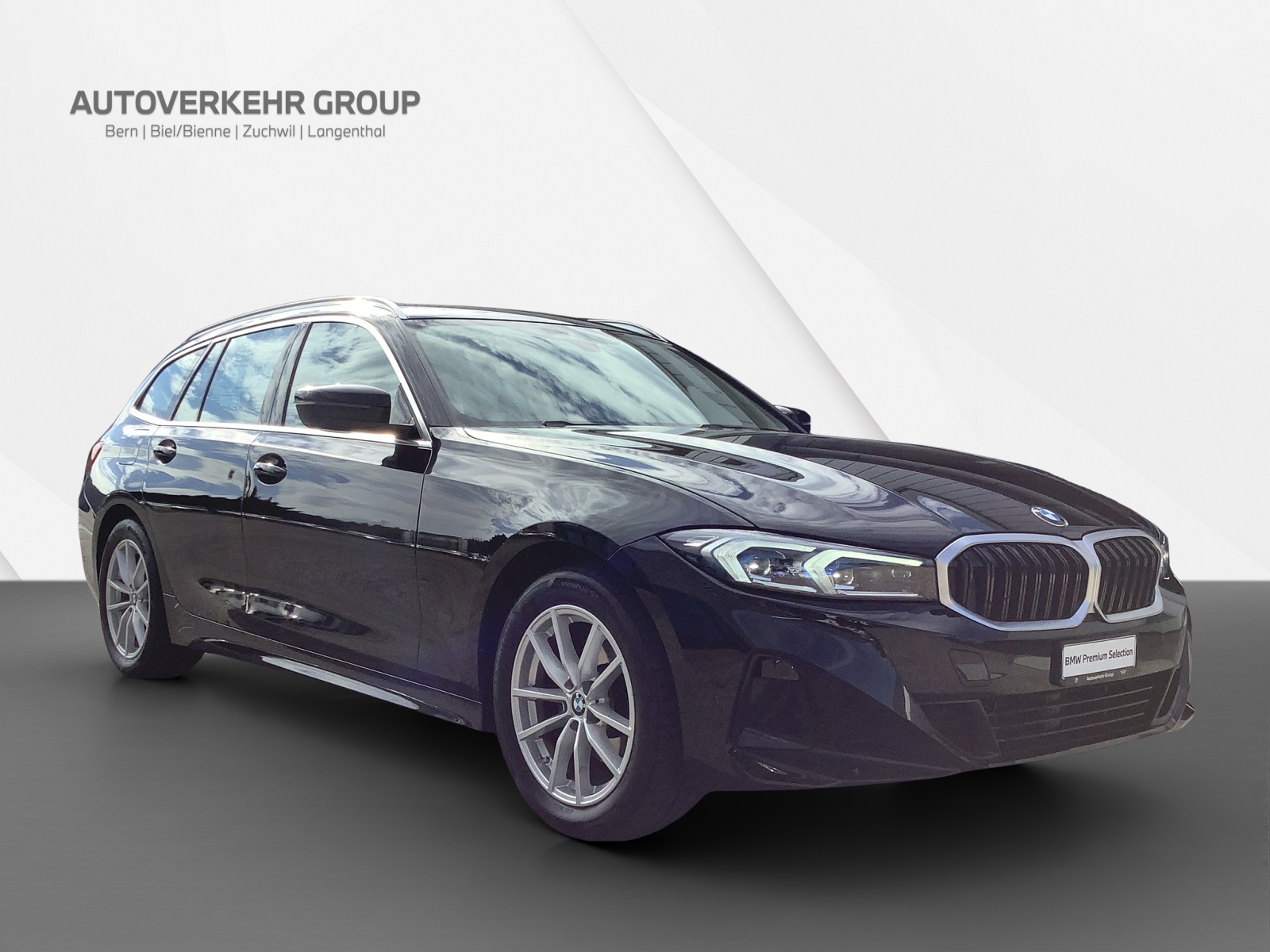 BMW 320i Touring-image-6
