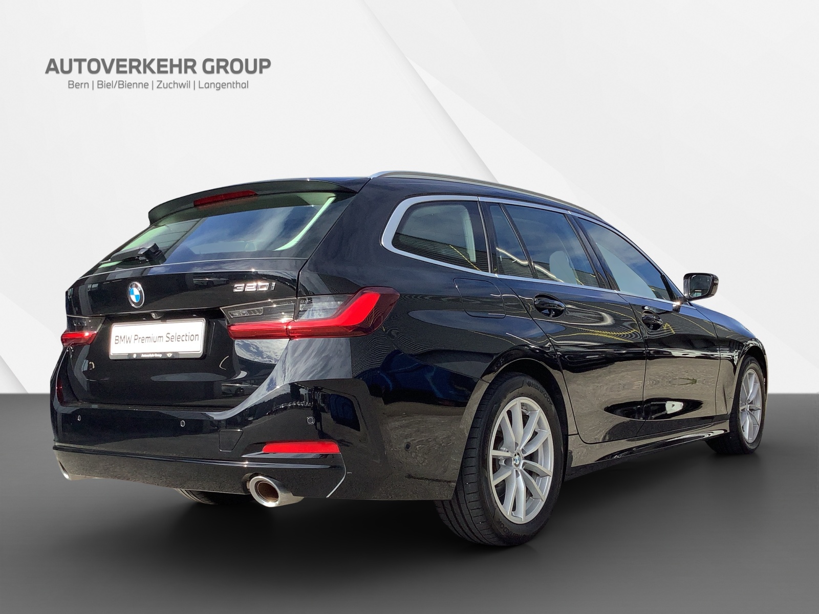 BMW 320i Touring-image-4