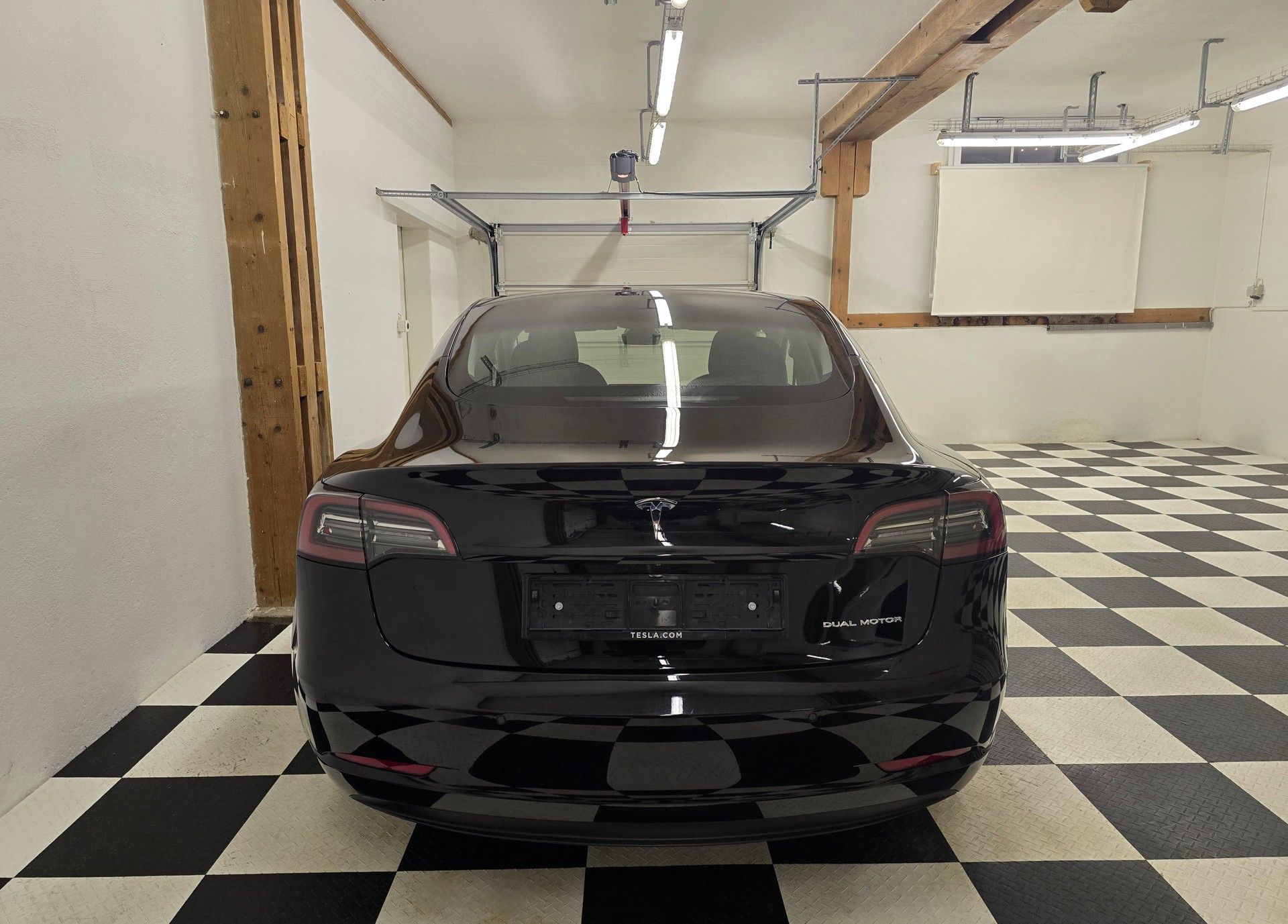 TESLA Model 3 Long Range Dual Motor AWD-image-6