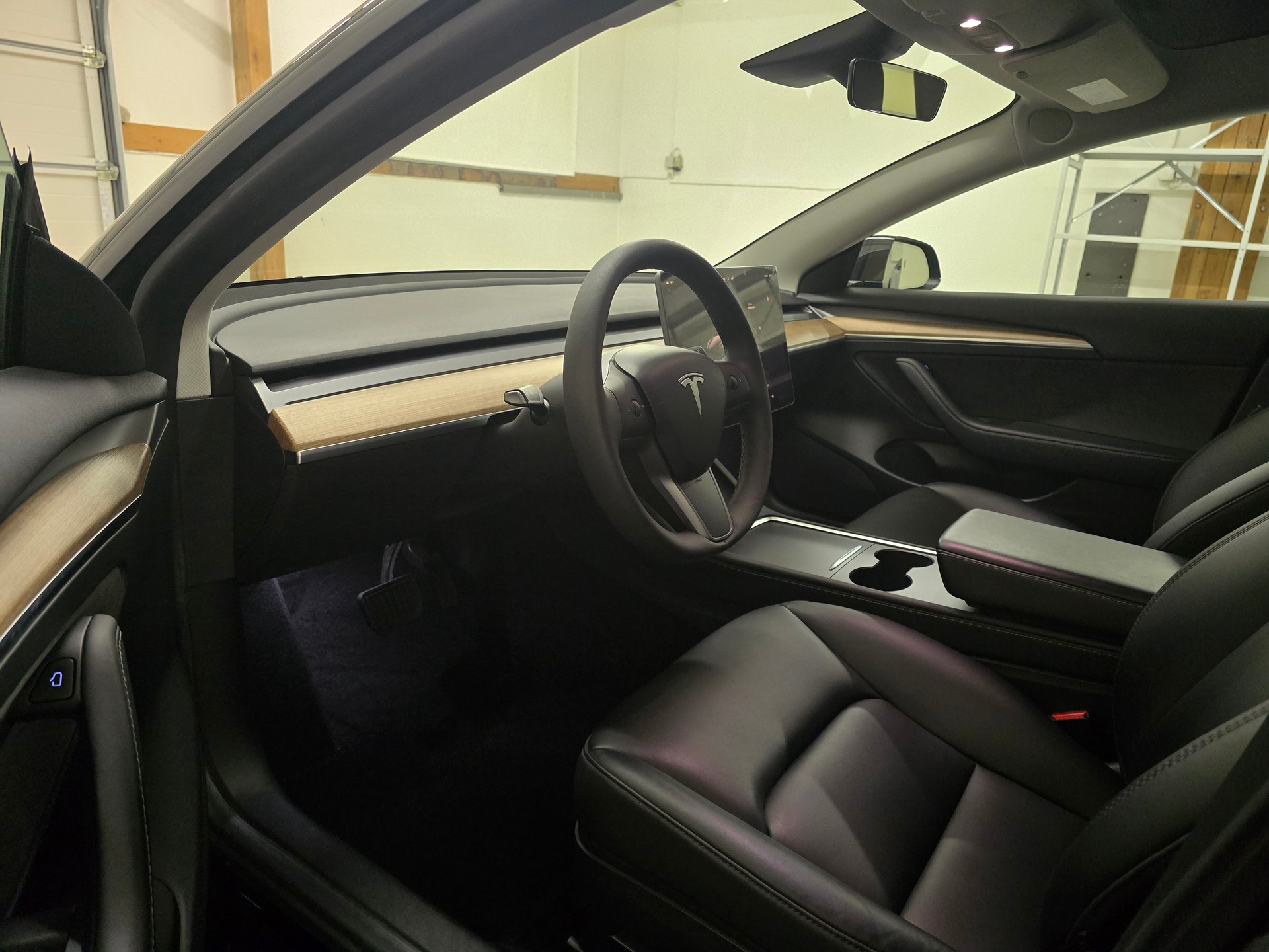 TESLA Model 3 Long Range Dual Motor AWD-image-8