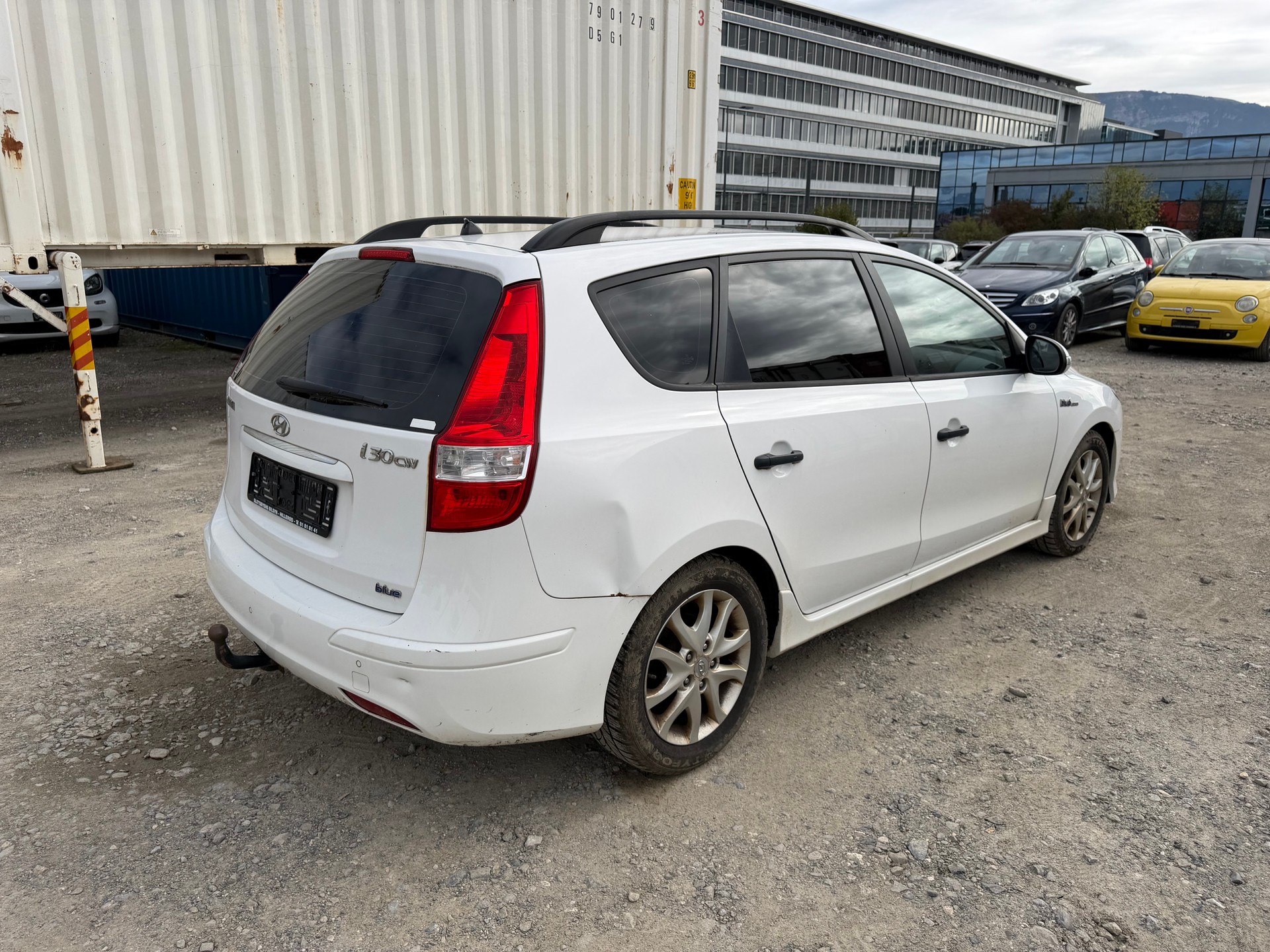 HYUNDAI i30 Wagon 1.6 CRDi Style-image-8