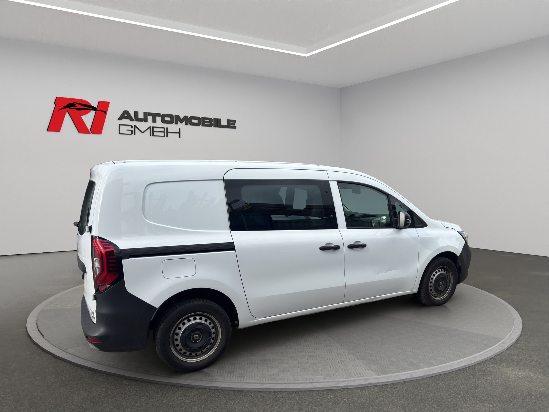 RENAULT Kangoo Van 1.5 dCi Standard L2 95 Maxi-image-5