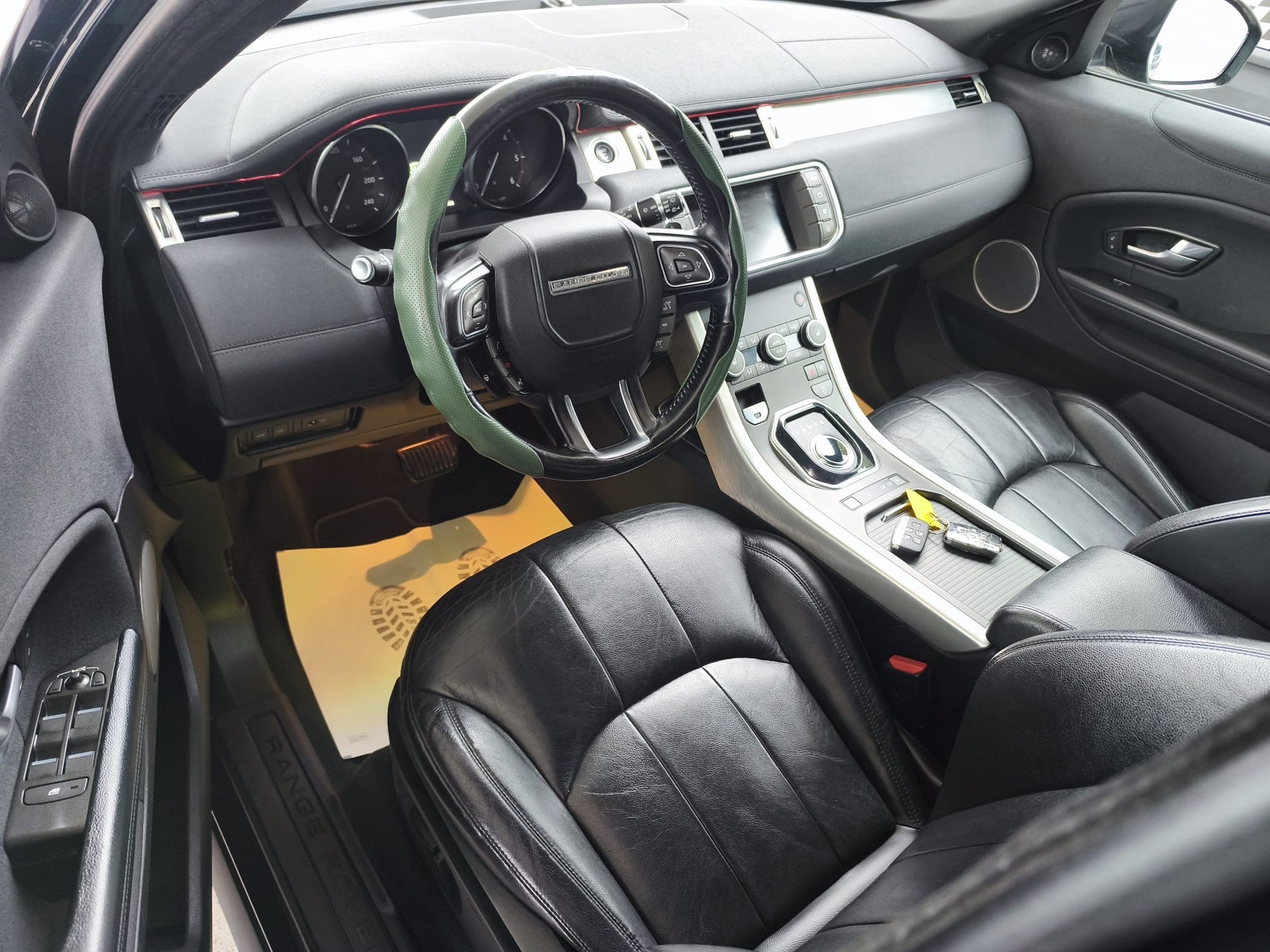 LAND ROVER Range Rover Evoque 2.0 TD4 HSE Dynamic AT9-image-7