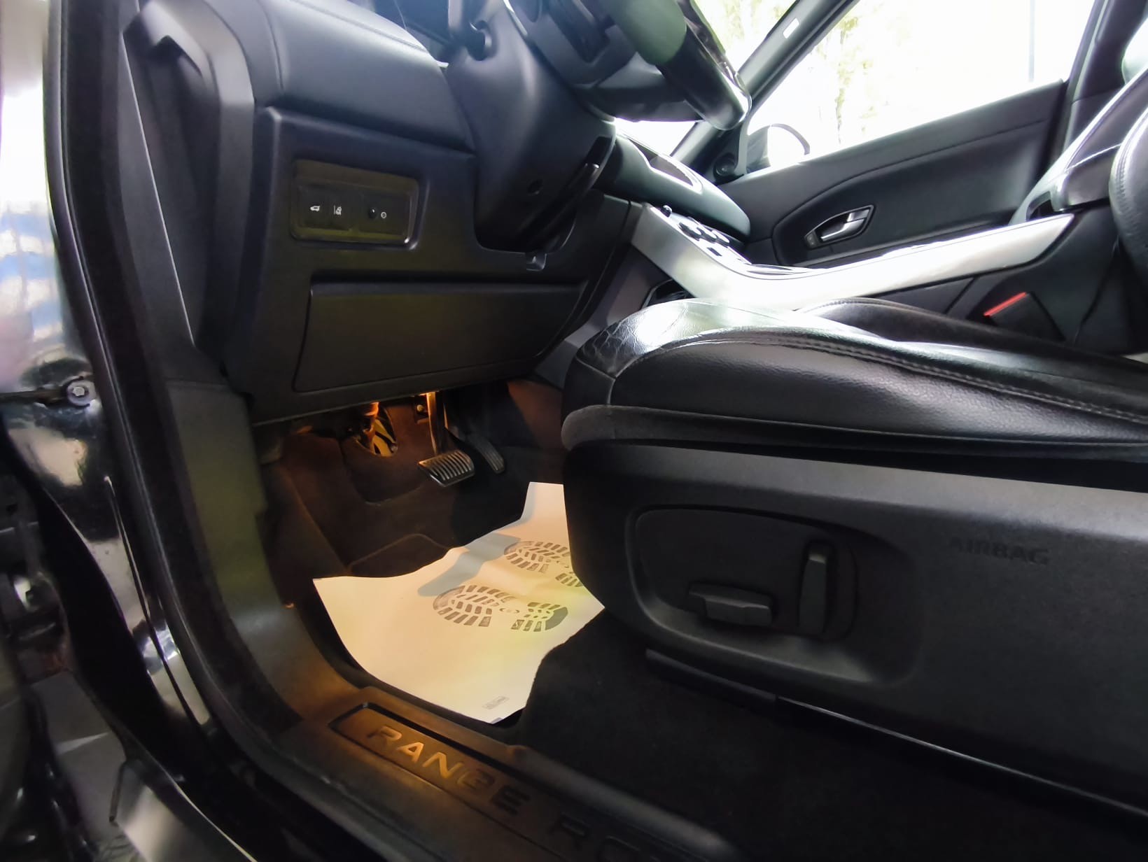LAND ROVER Range Rover Evoque 2.0 TD4 HSE Dynamic AT9-image-25