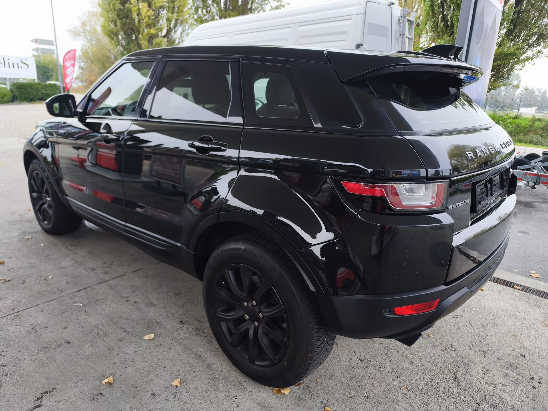 LAND ROVER Range Rover Evoque 2.0 TD4 HSE Dynamic AT9-image-3