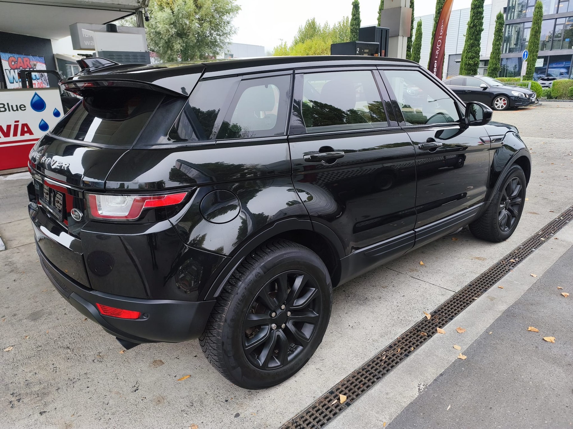 LAND ROVER Range Rover Evoque 2.0 TD4 HSE Dynamic AT9-image-2