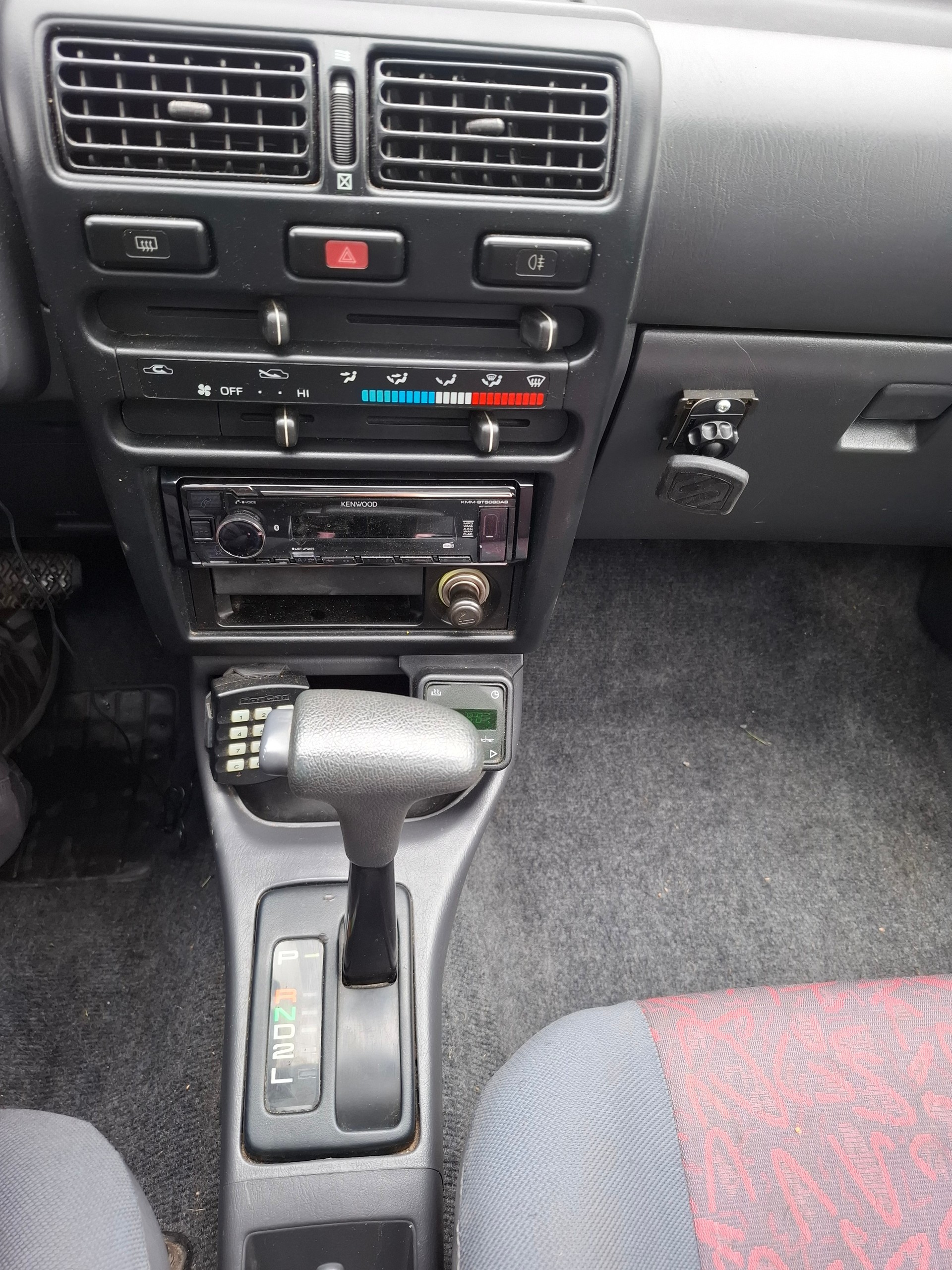TOYOTA Starlet 1.3 XLi-image-9