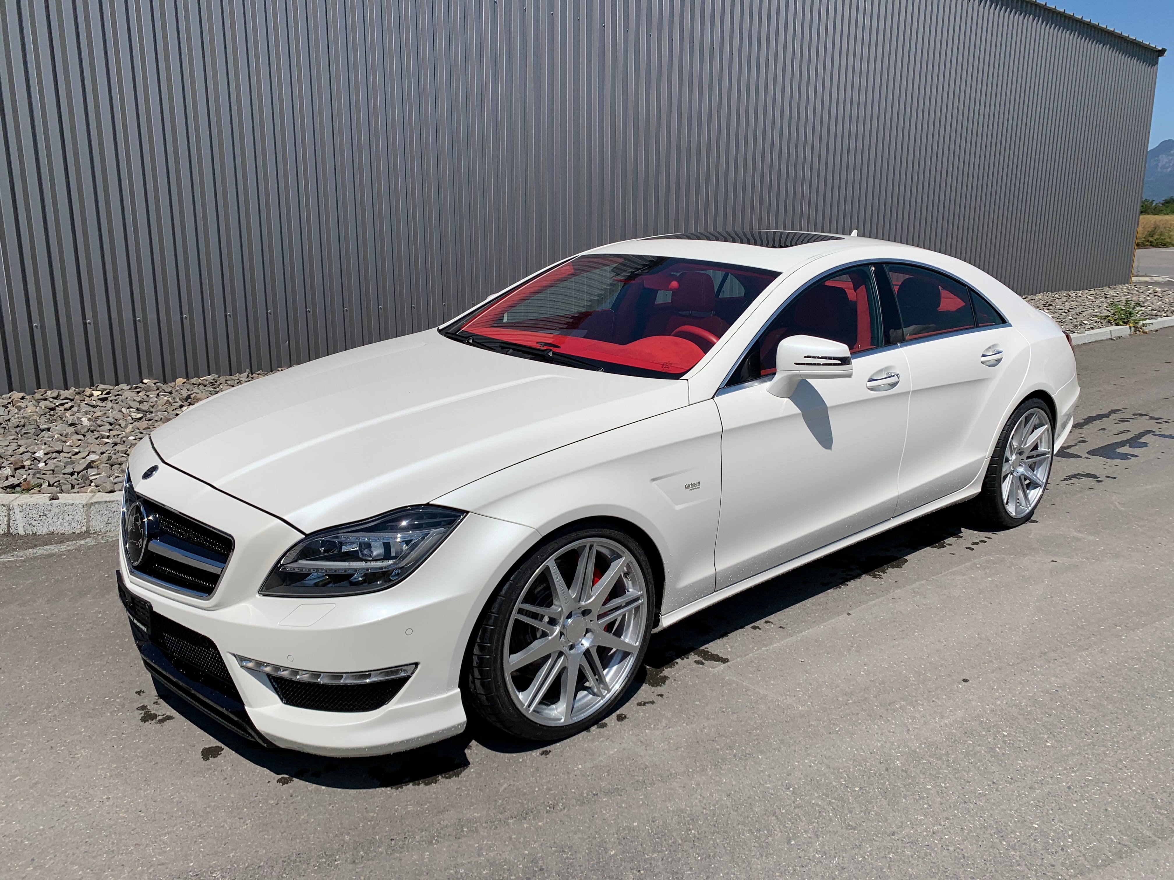 Car photo