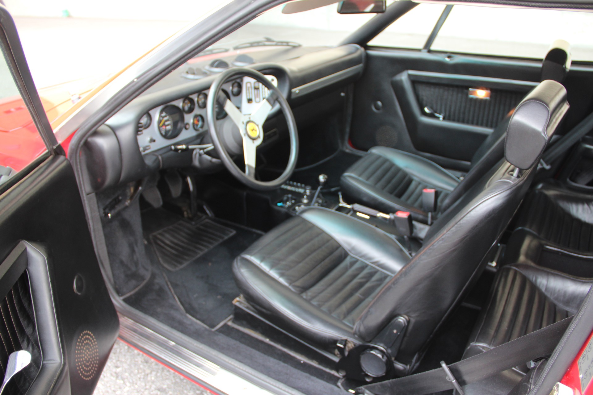 FERRARI 308gt4-image-11