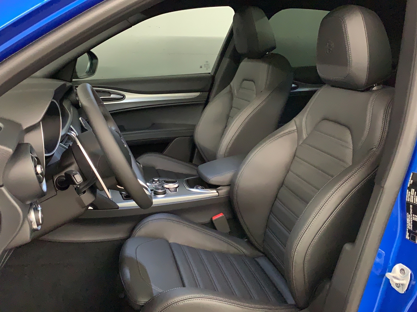 ALFA ROMEO Stelvio 2.0 Q4 280 Veloce-image-13