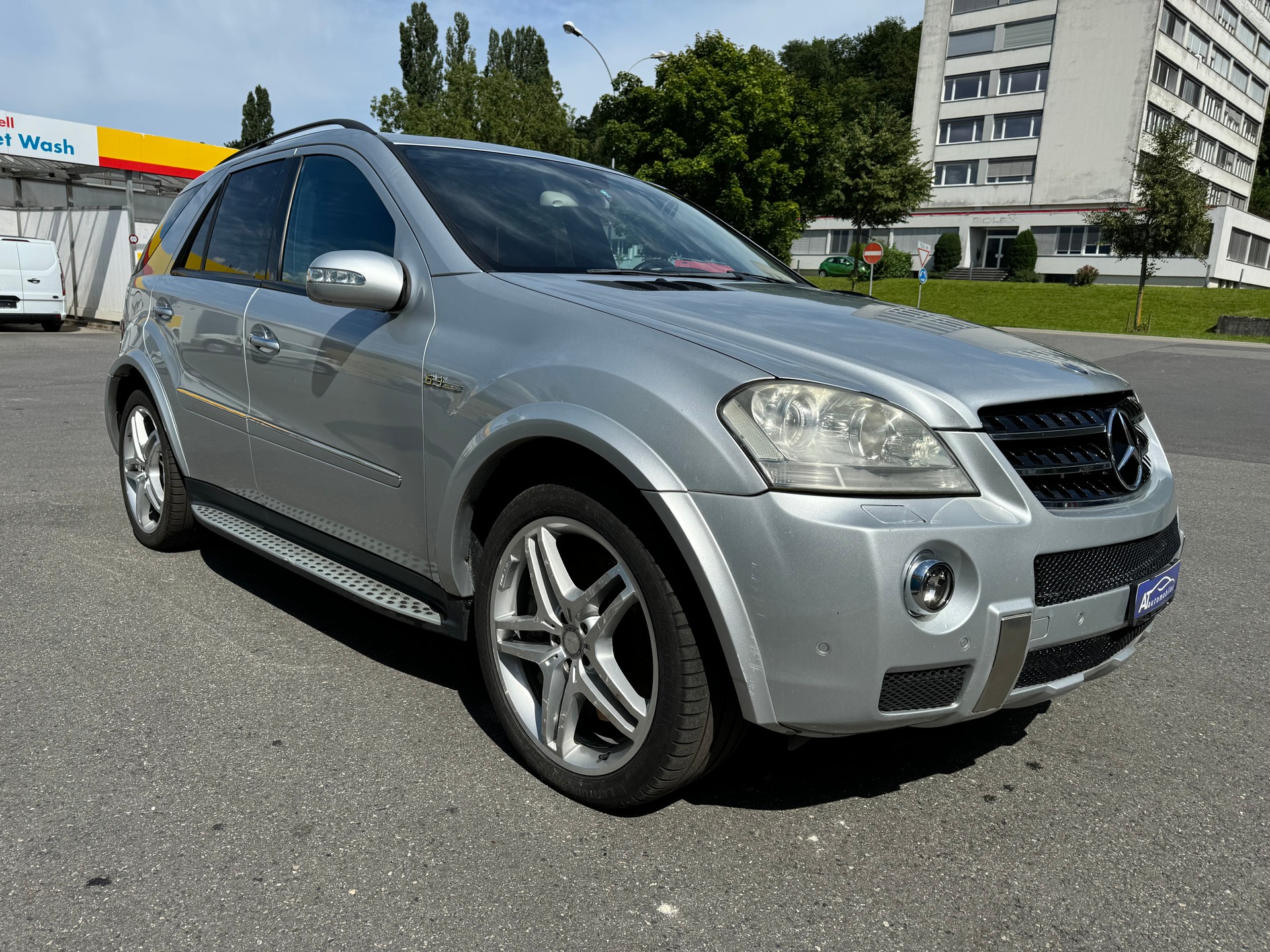 MERCEDES-BENZ ML 63 AMG 4Matic 7G-Tronic-image-2