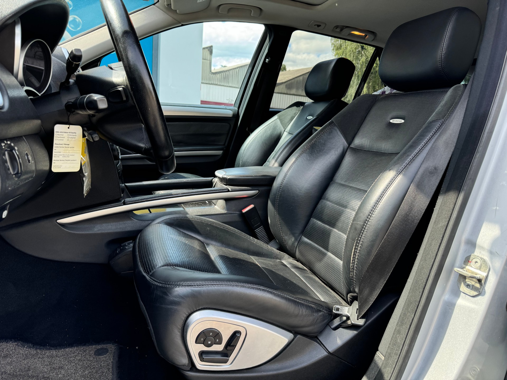 MERCEDES-BENZ ML 63 AMG 4Matic 7G-Tronic-image-6