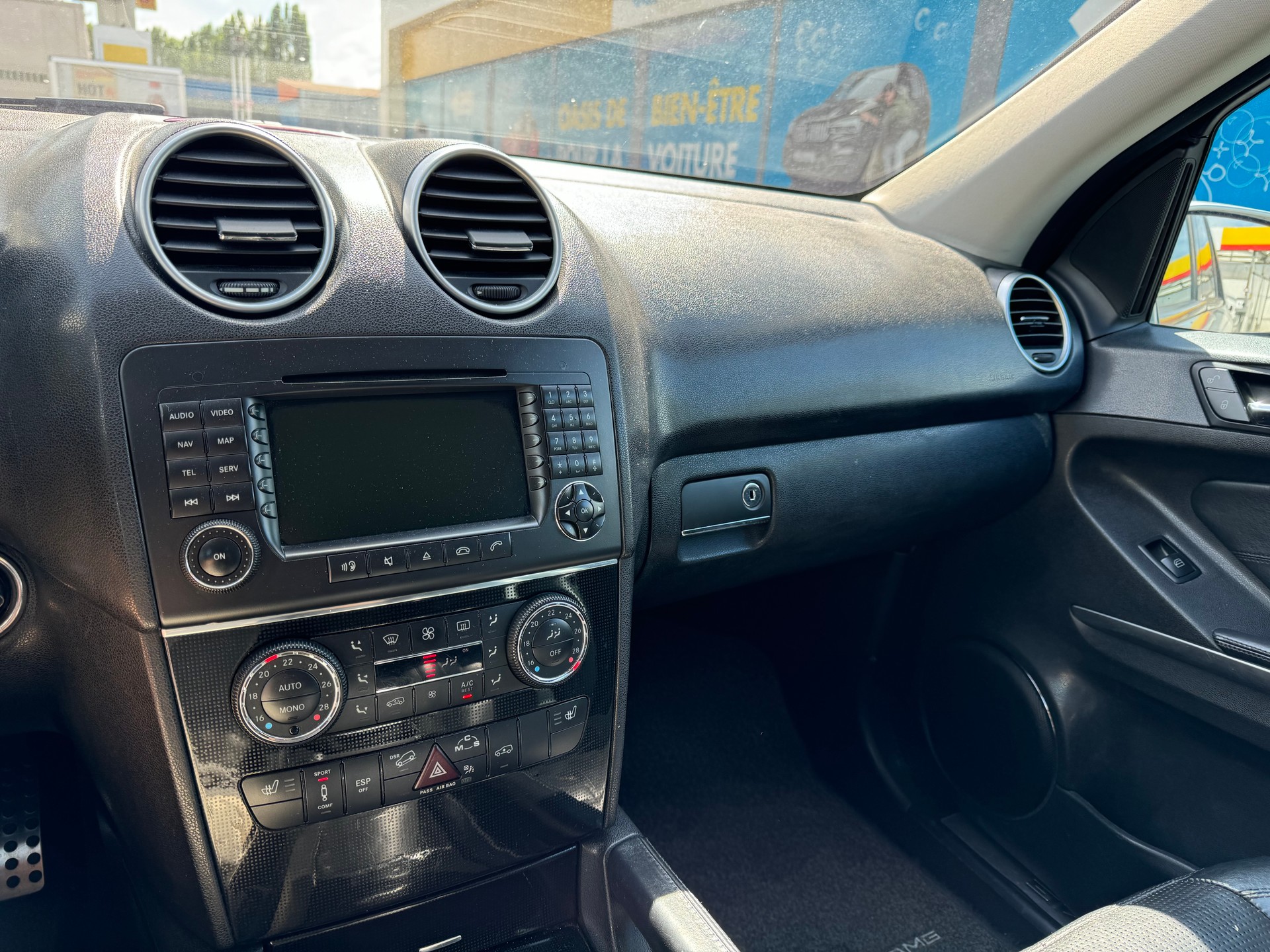 MERCEDES-BENZ ML 63 AMG 4Matic 7G-Tronic-image-11