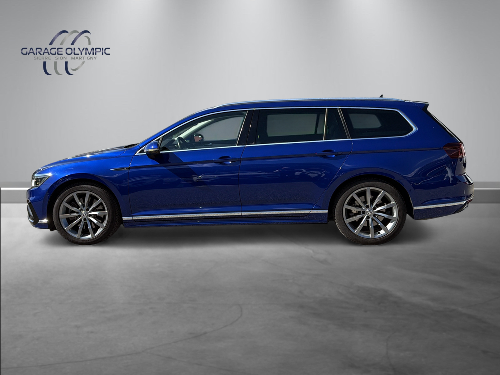 VW Passat Variant 2.0 TSI Elegance 4Motion DSG-image-3