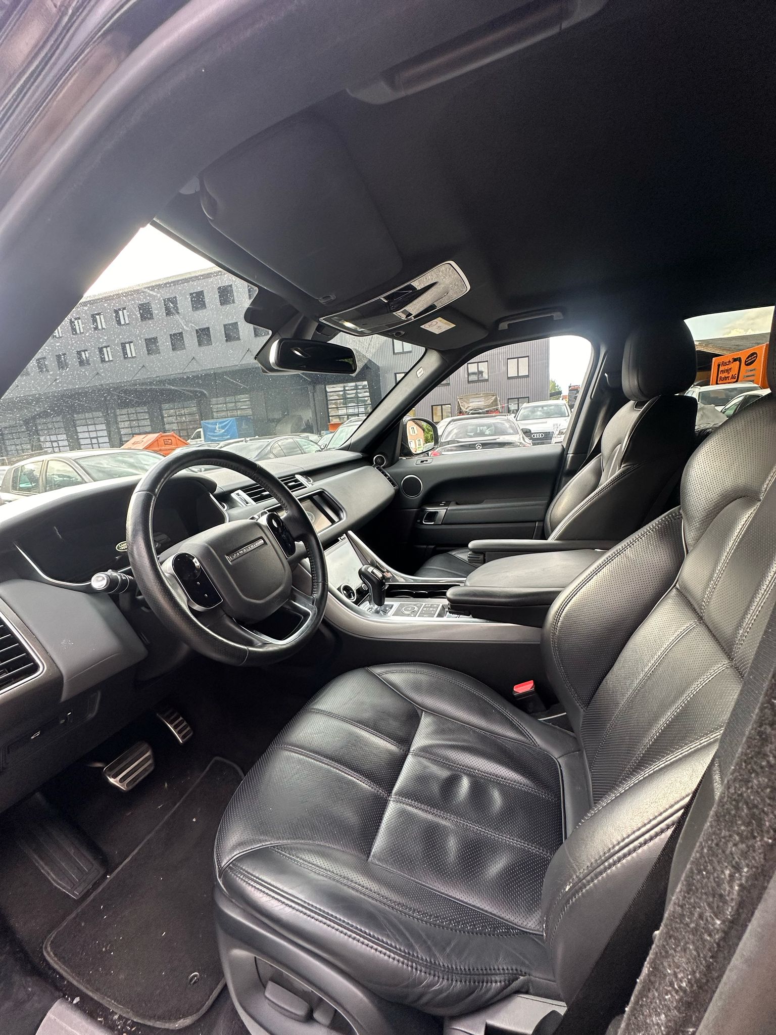 LAND ROVER Range Rover Sport 3.0 SDV6 HSE Dynamic Automatic-image-2
