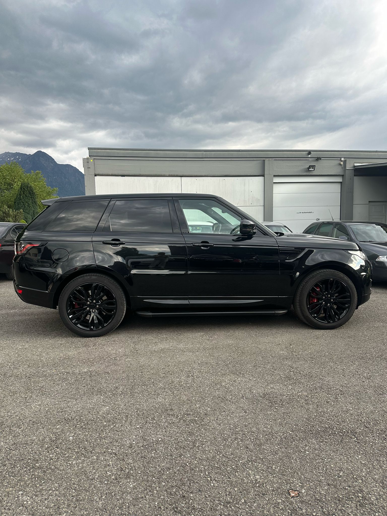 LAND ROVER Range Rover Sport 3.0 SDV6 HSE Dynamic Automatic-image-3