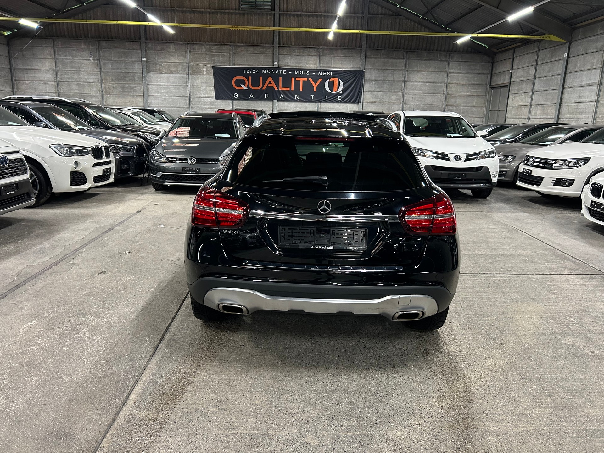 MERCEDES-BENZ GLA 200 d Swiss Star Edition Urban 4Matic 7G-DCT-image-6