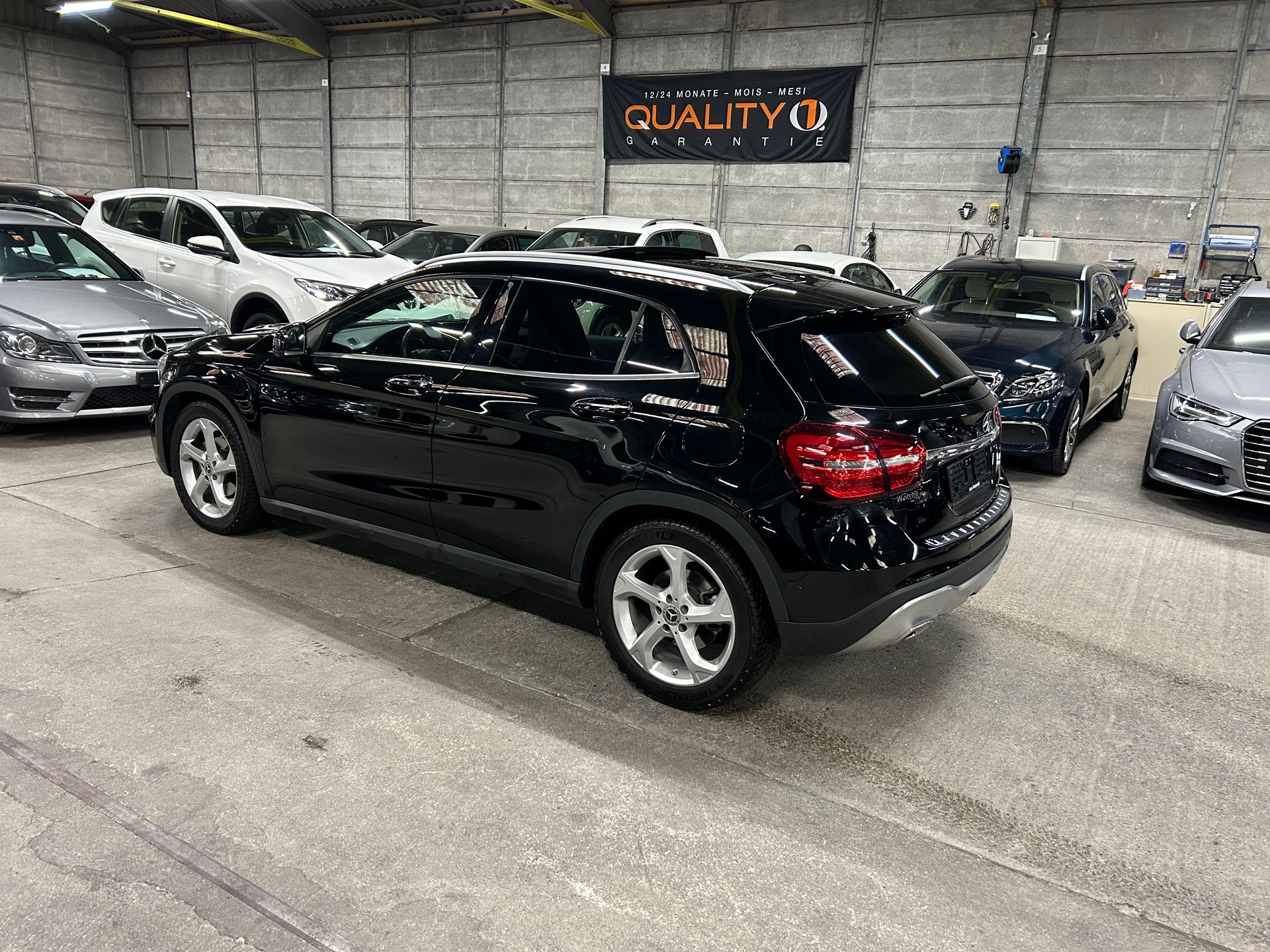 MERCEDES-BENZ GLA 200 d Swiss Star Edition Urban 4Matic 7G-DCT-image-8