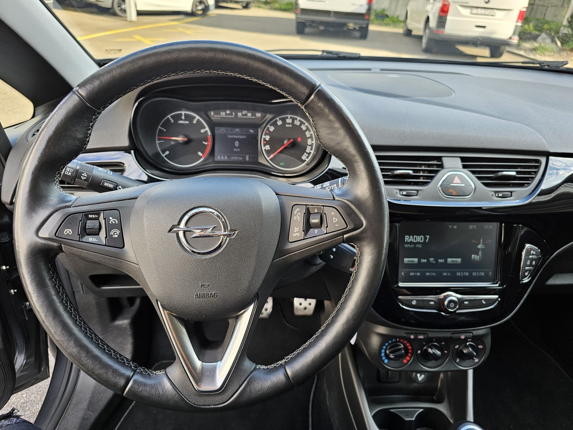 OPEL Corsa 1.0 T EcoTec Black Edition-image-10