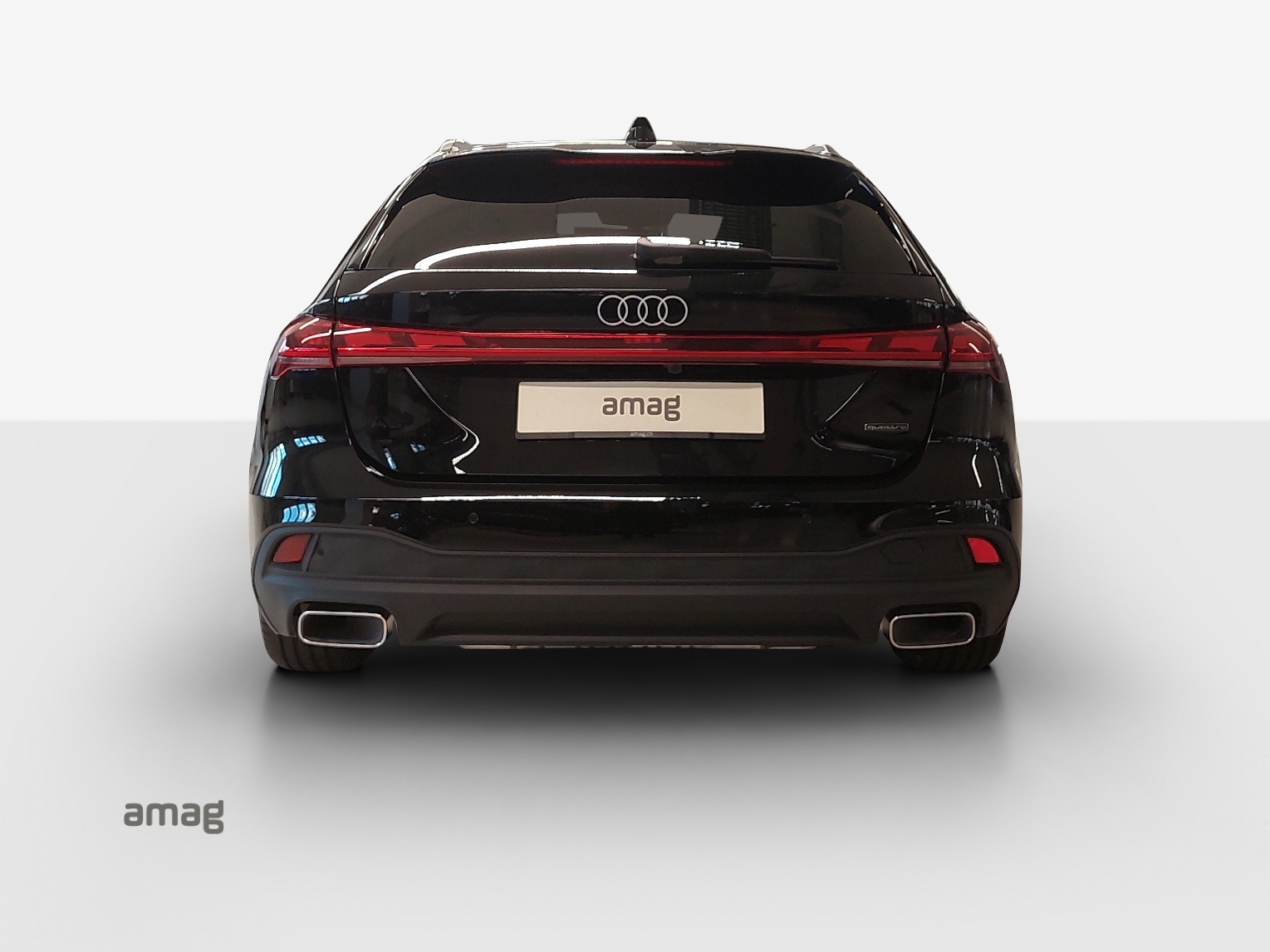 AUDI A5 Avant e-hybrid quattro Attraction 220 kW S tronic-image-3