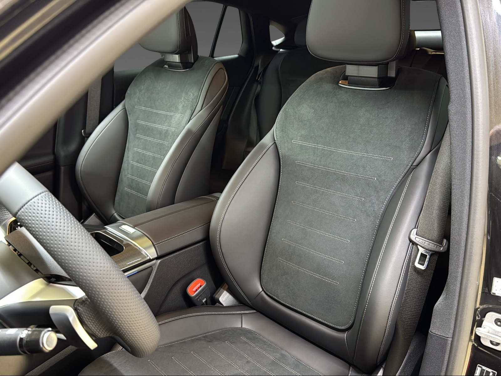MERCEDES-BENZ GLC 220 d 4Matic Coupé-image-8