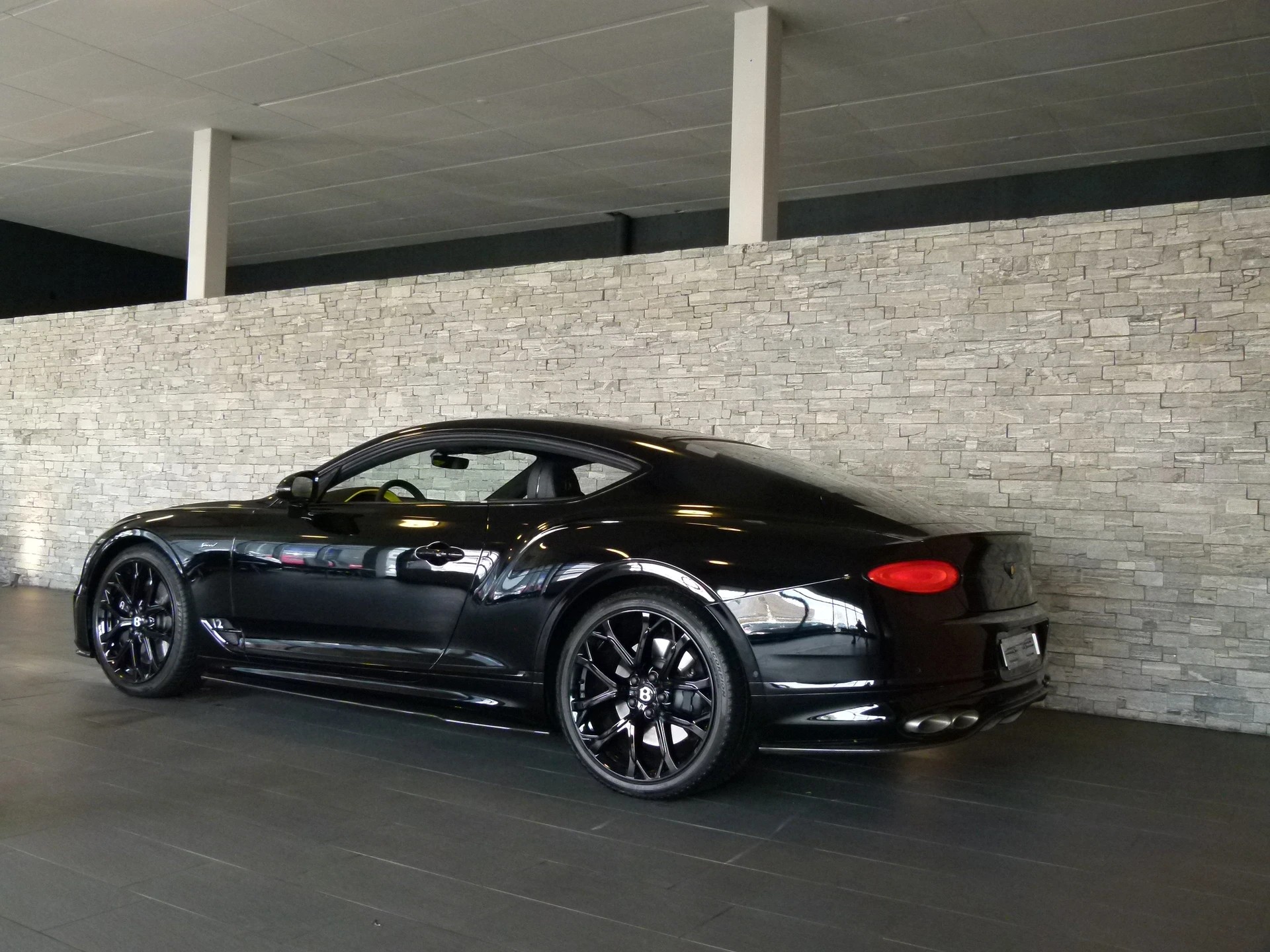 BENTLEY Continental GT 6.0 W12 Speed-image-22