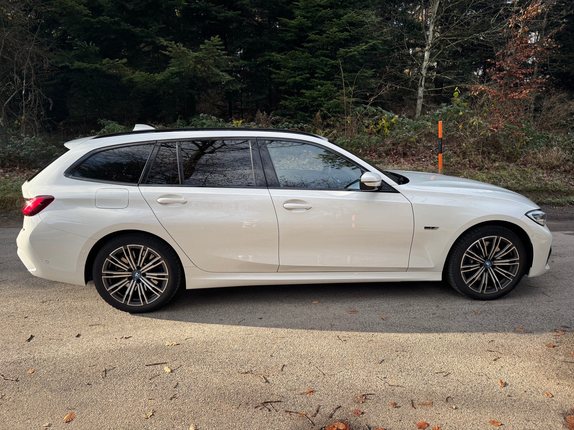 BMW 320e Touring M Sport Steptronic-image-6