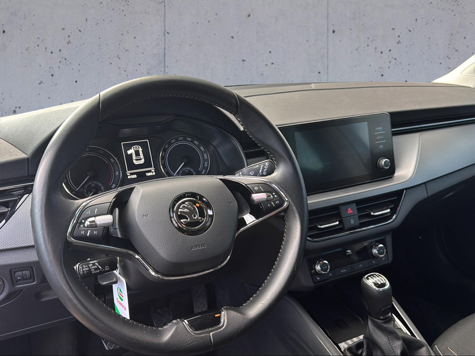 SKODA Kamiq 1.0 TSI Fresh-image-1