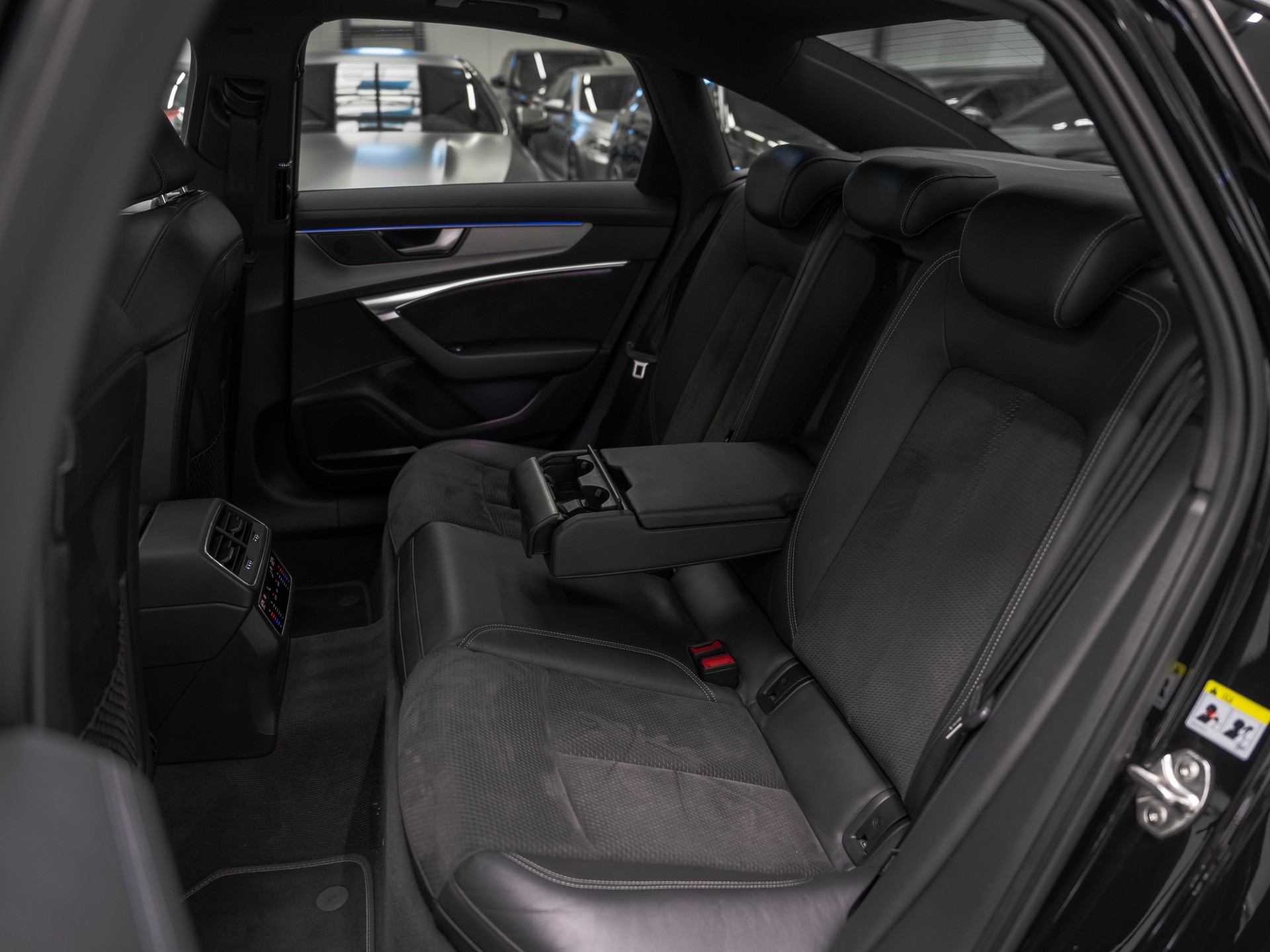 AUDI A6 Limousine 50 TDI Sport quattro tiptronic-image-12