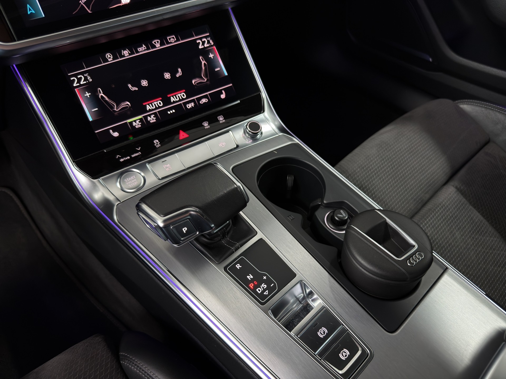 AUDI A6 Limousine 50 TDI Sport quattro tiptronic-image-14