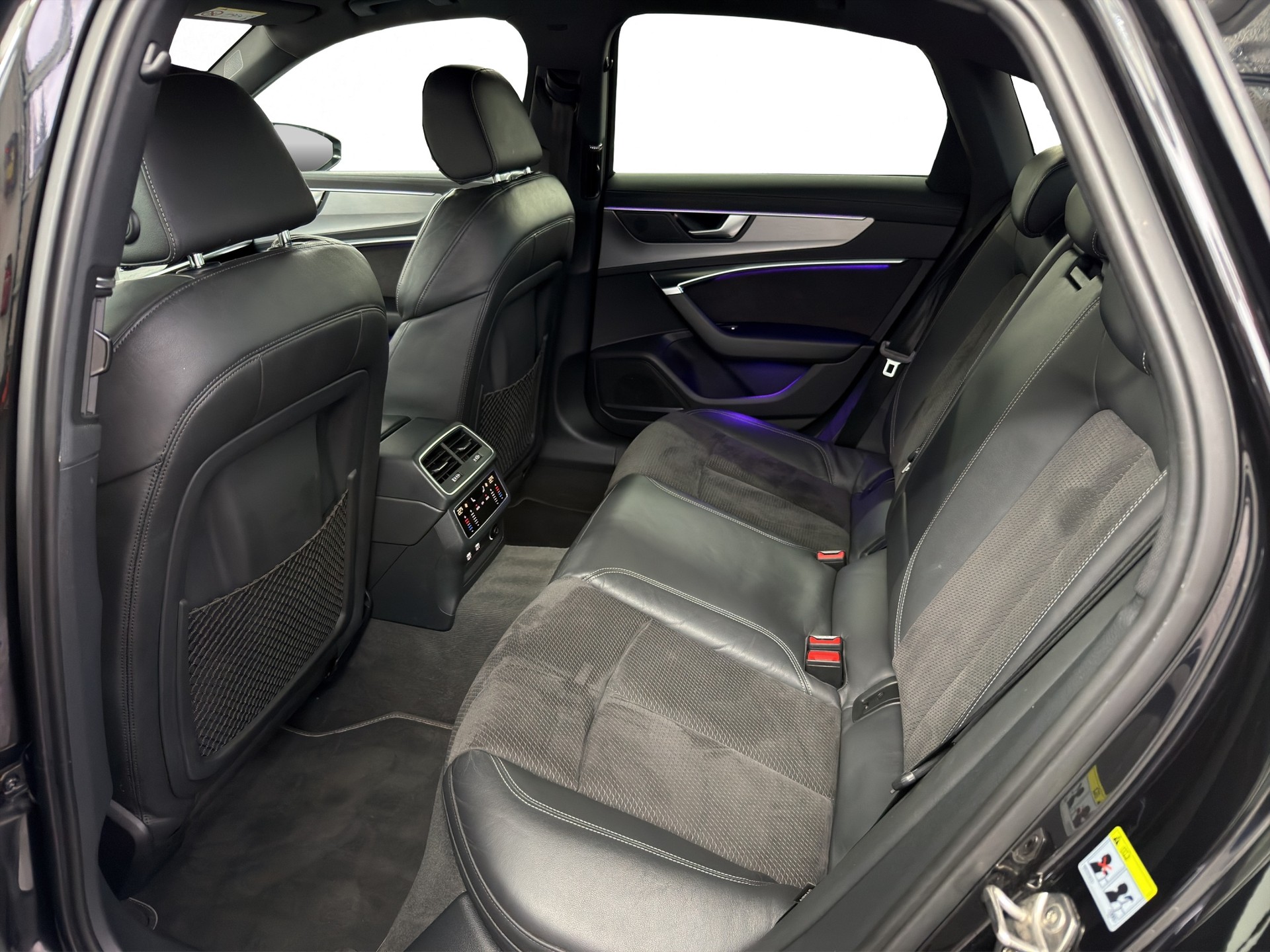 AUDI A6 Limousine 50 TDI Sport quattro tiptronic-image-17
