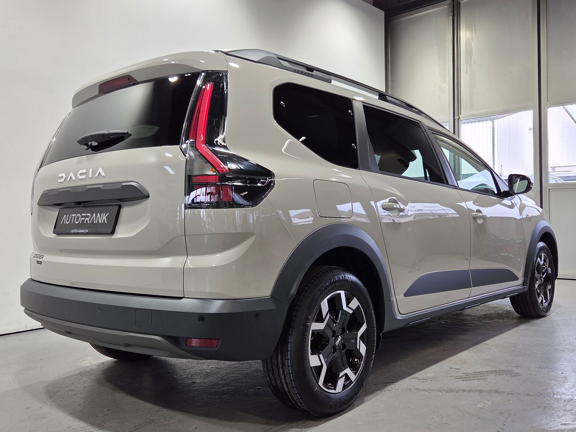 DACIA Jogger journey hybrid 155 7-Plätzer-image-6