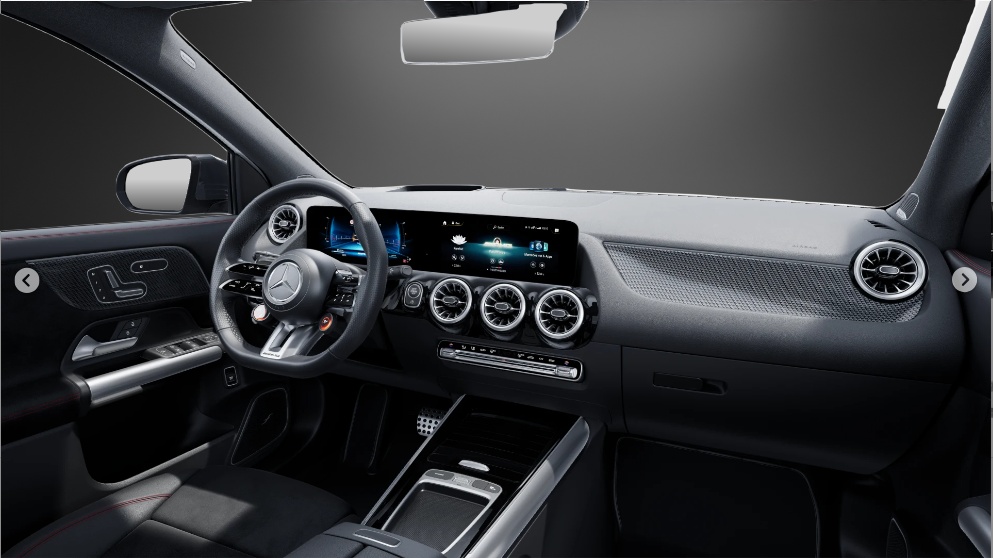 MERCEDES-BENZ GLA AMG 35 4Matic 8G-DCT-image-5