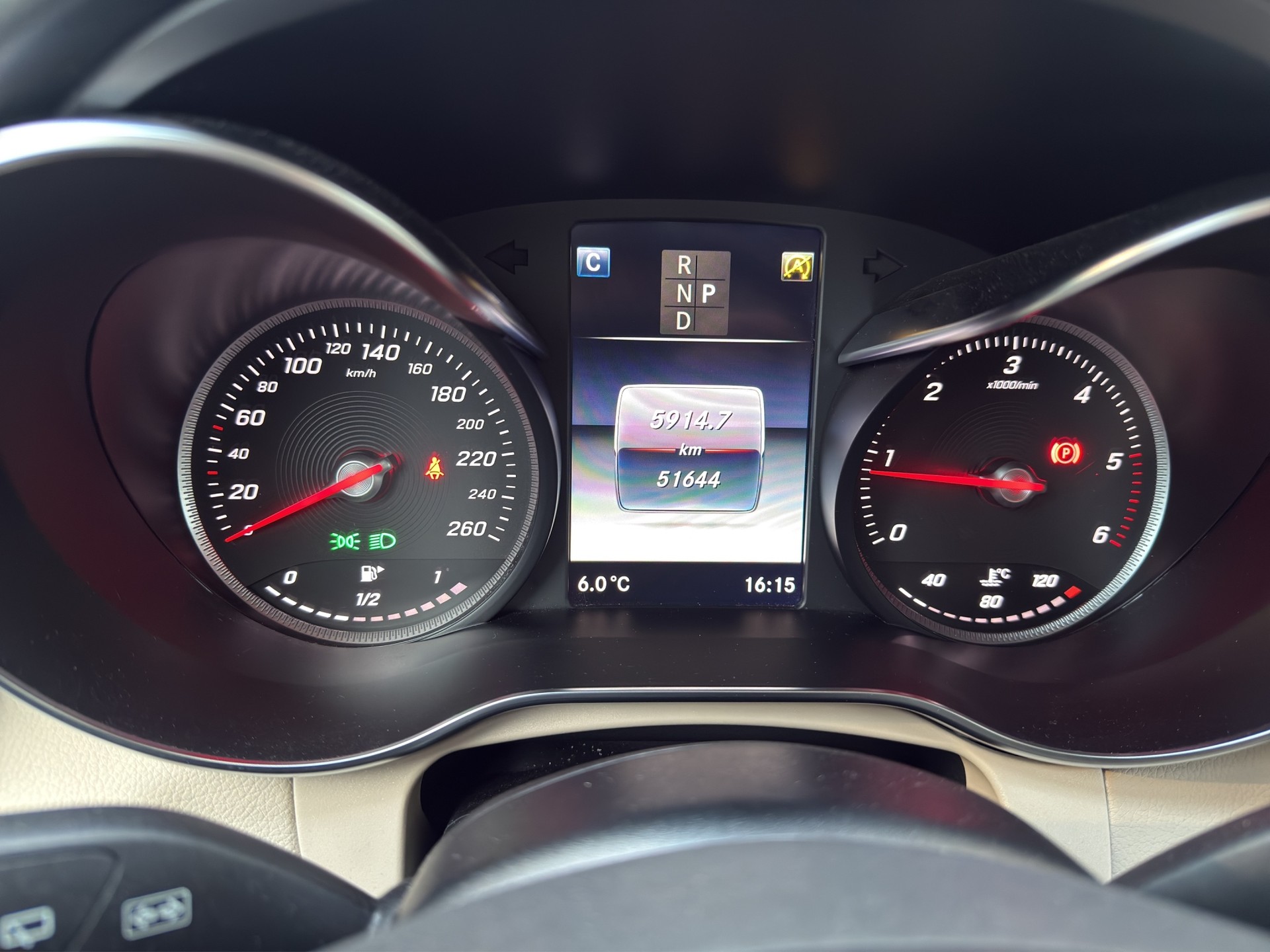 MERCEDES-BENZ GLC 250 d Exclusive 4Matic 9G-Tronic-image-9