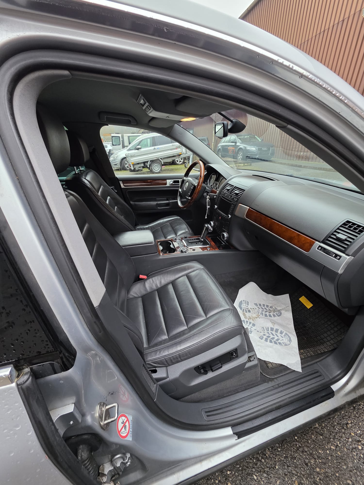 VW Touareg 3.0 TDI-image-7