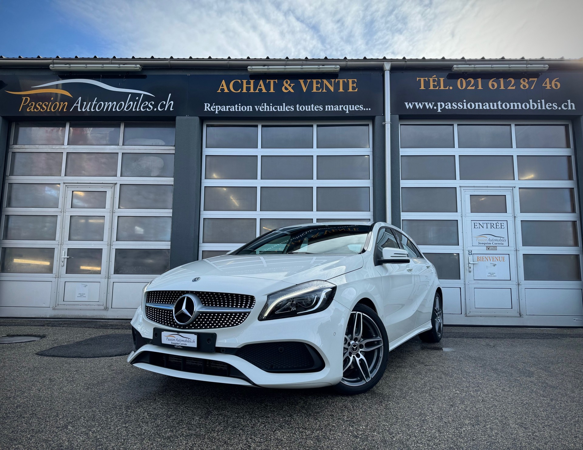 MERCEDES-BENZ A 200 AMG Line 7G-DCT-image-15