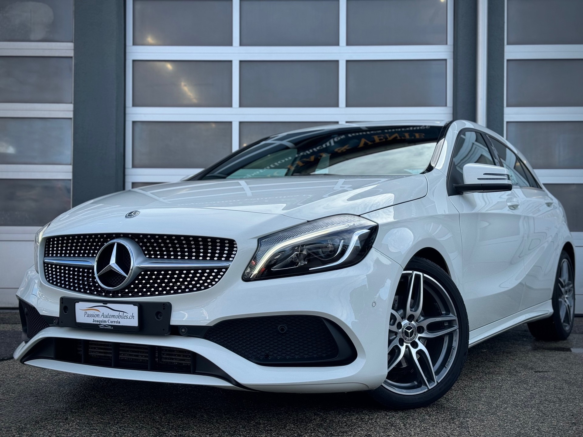 MERCEDES-BENZ A 200 AMG Line 7G-DCT-image-0