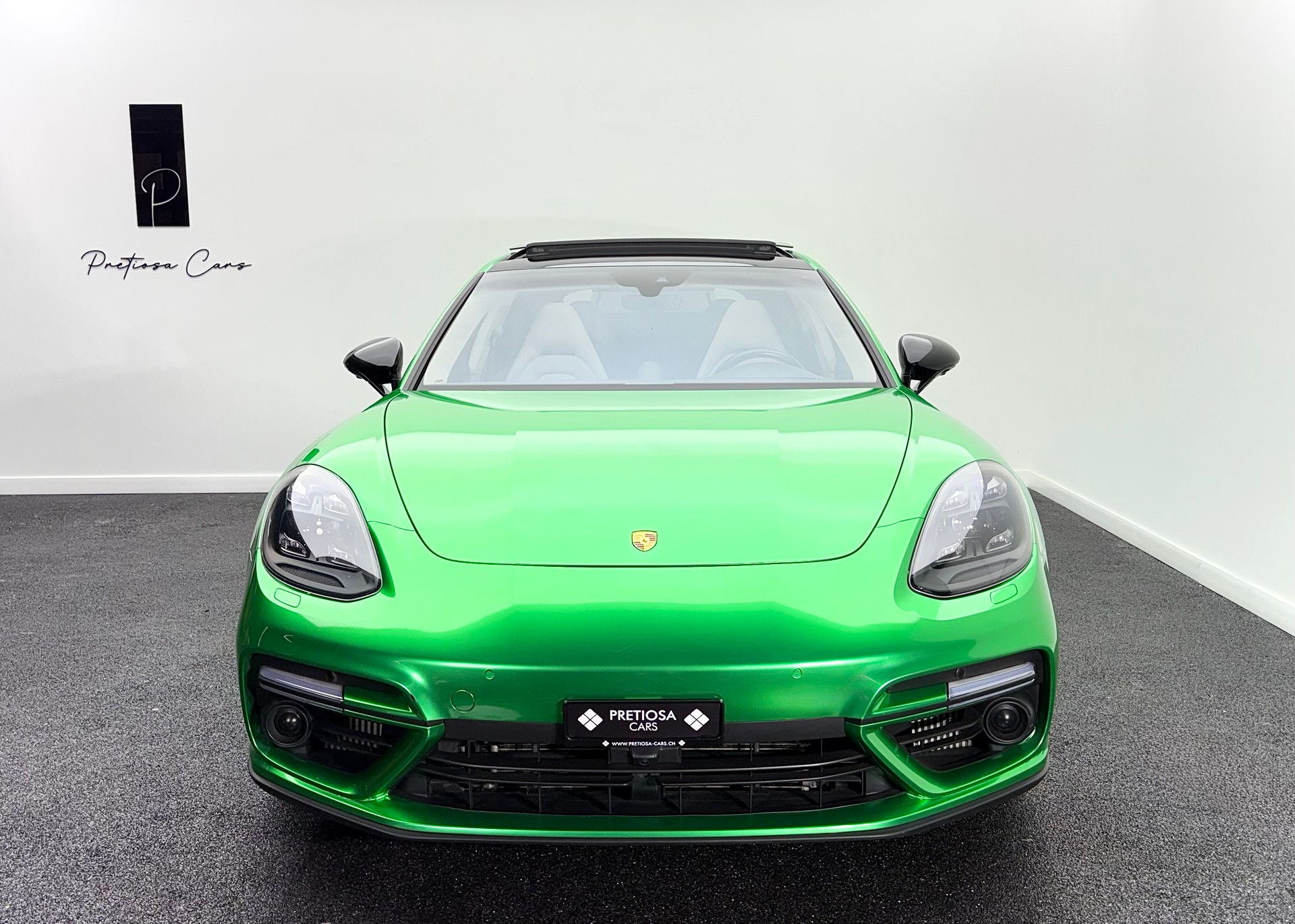 PORSCHE Panamera Turbo PDK-image-2