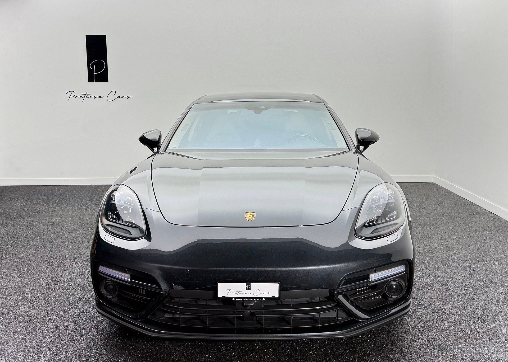 PORSCHE Panamera Turbo PDK-image-2