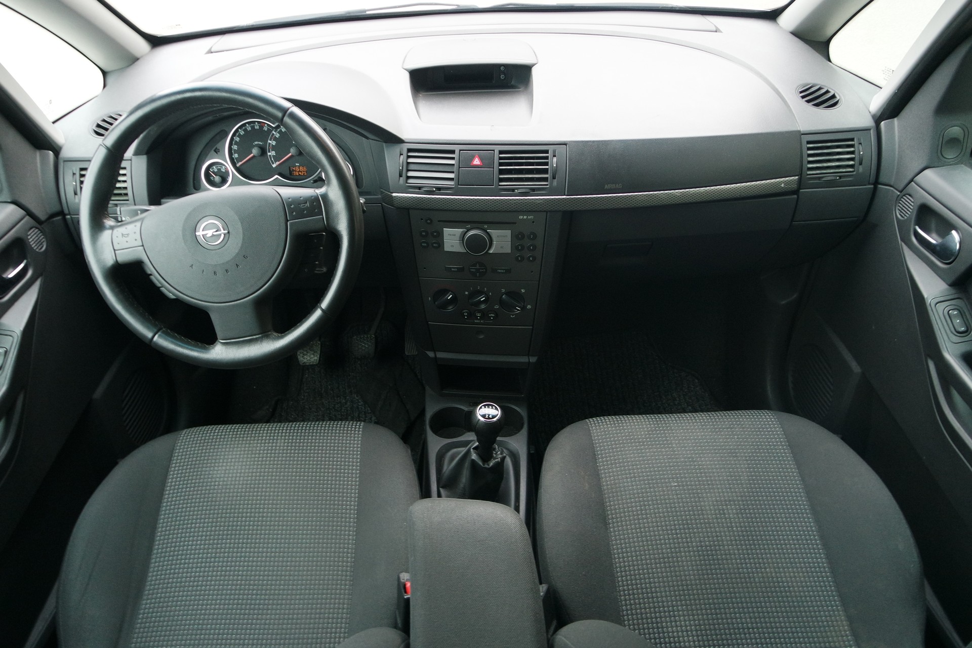 OPEL Meriva 1.6i-16 TP Edition-image-8