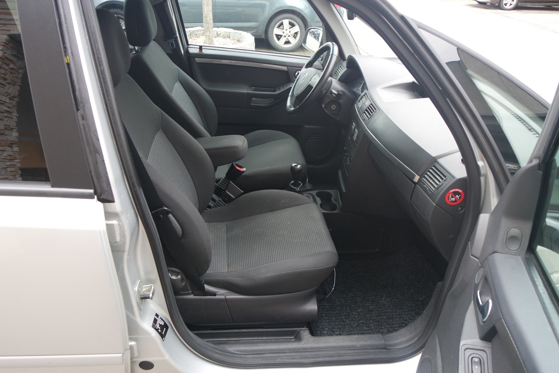OPEL Meriva 1.6i-16 TP Edition-image-7