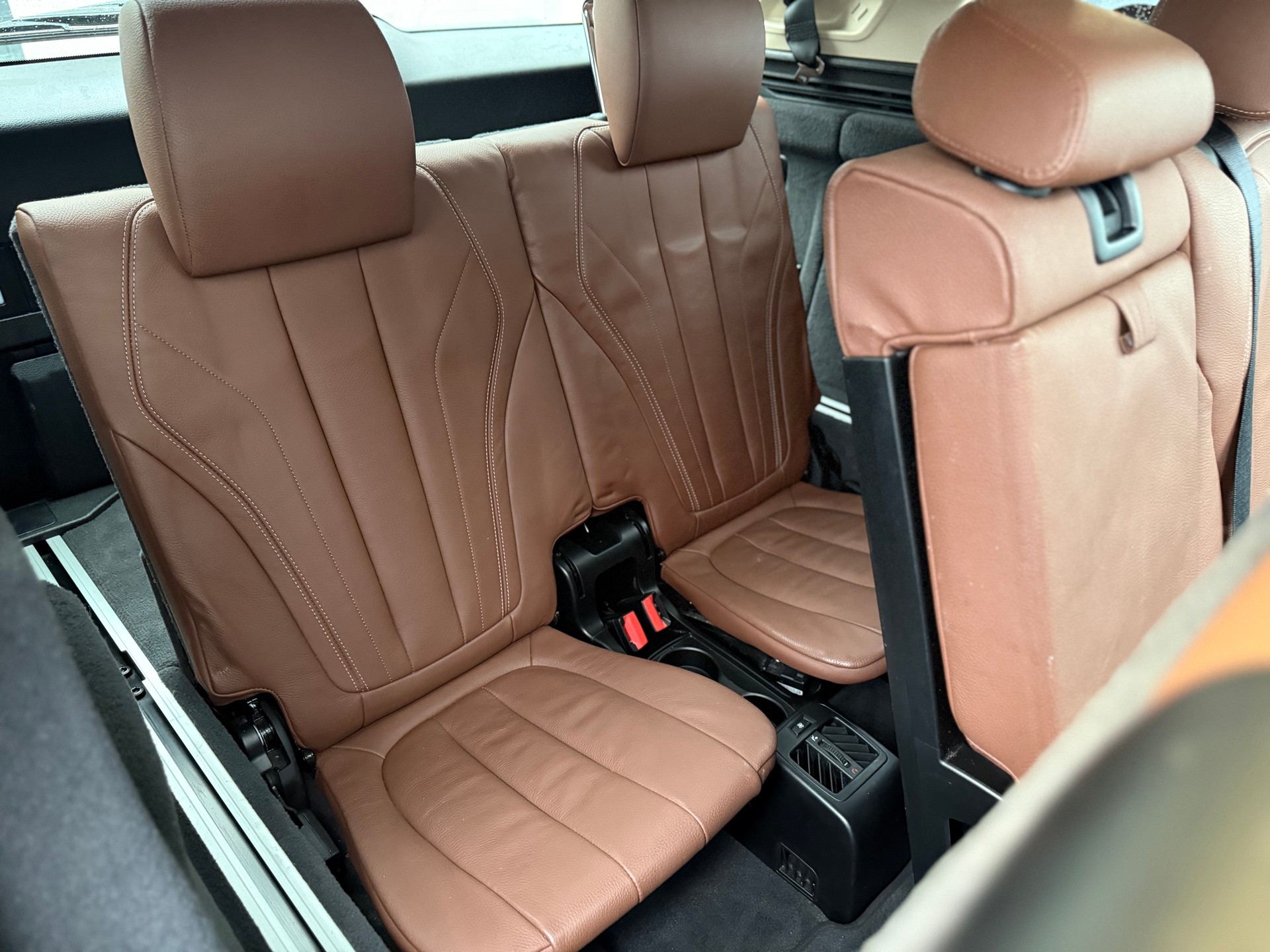 BMW X5 xDrive 35i Steptronic-image-12