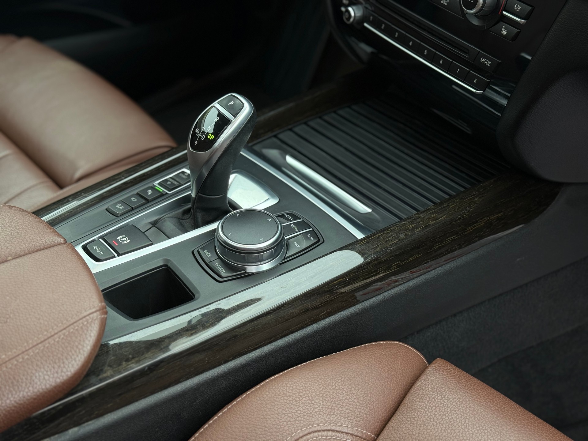 BMW X5 xDrive 35i Steptronic-image-18