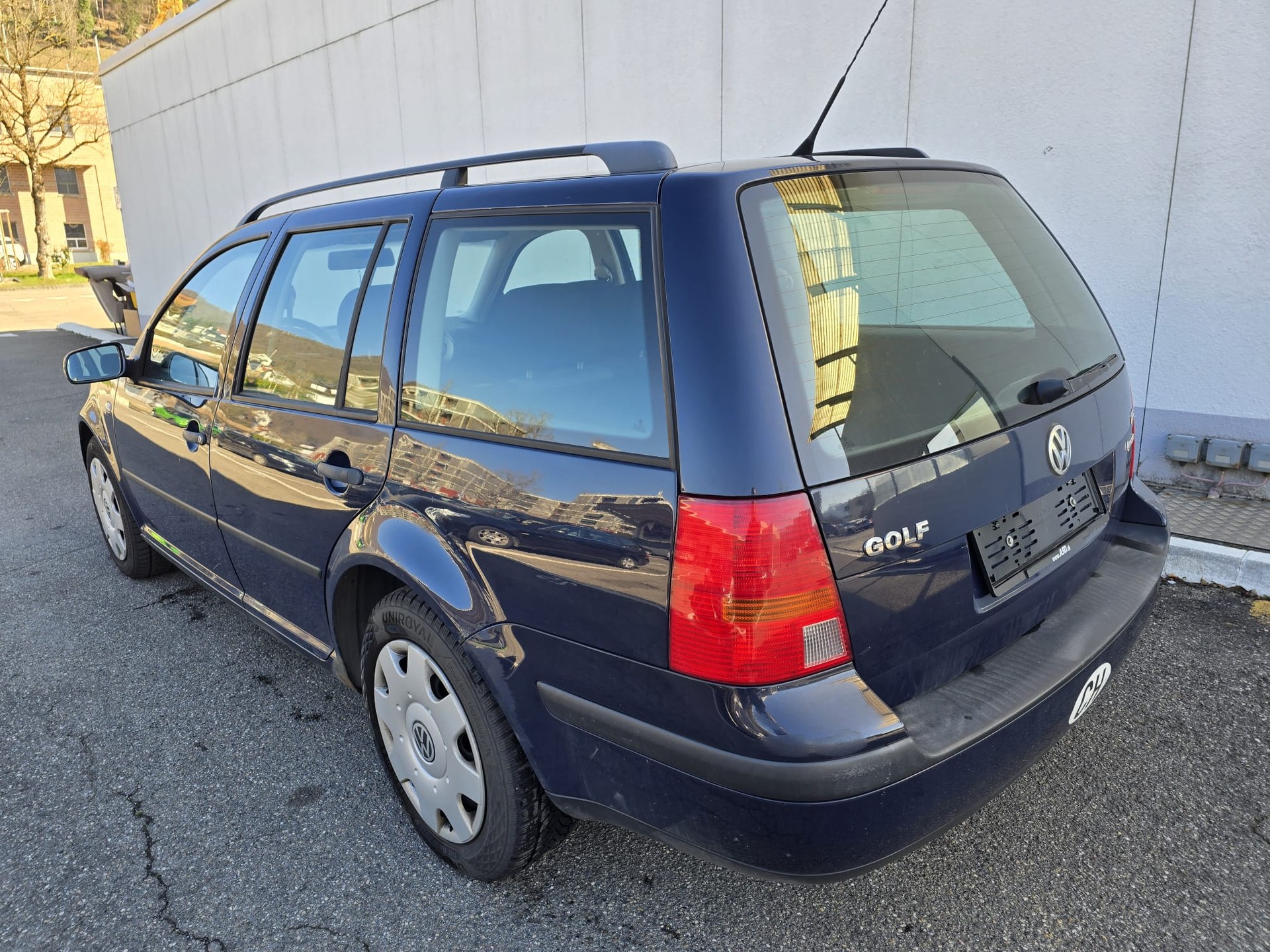 VW Golf Variant 2.0 Pacific 4Motion-image-6