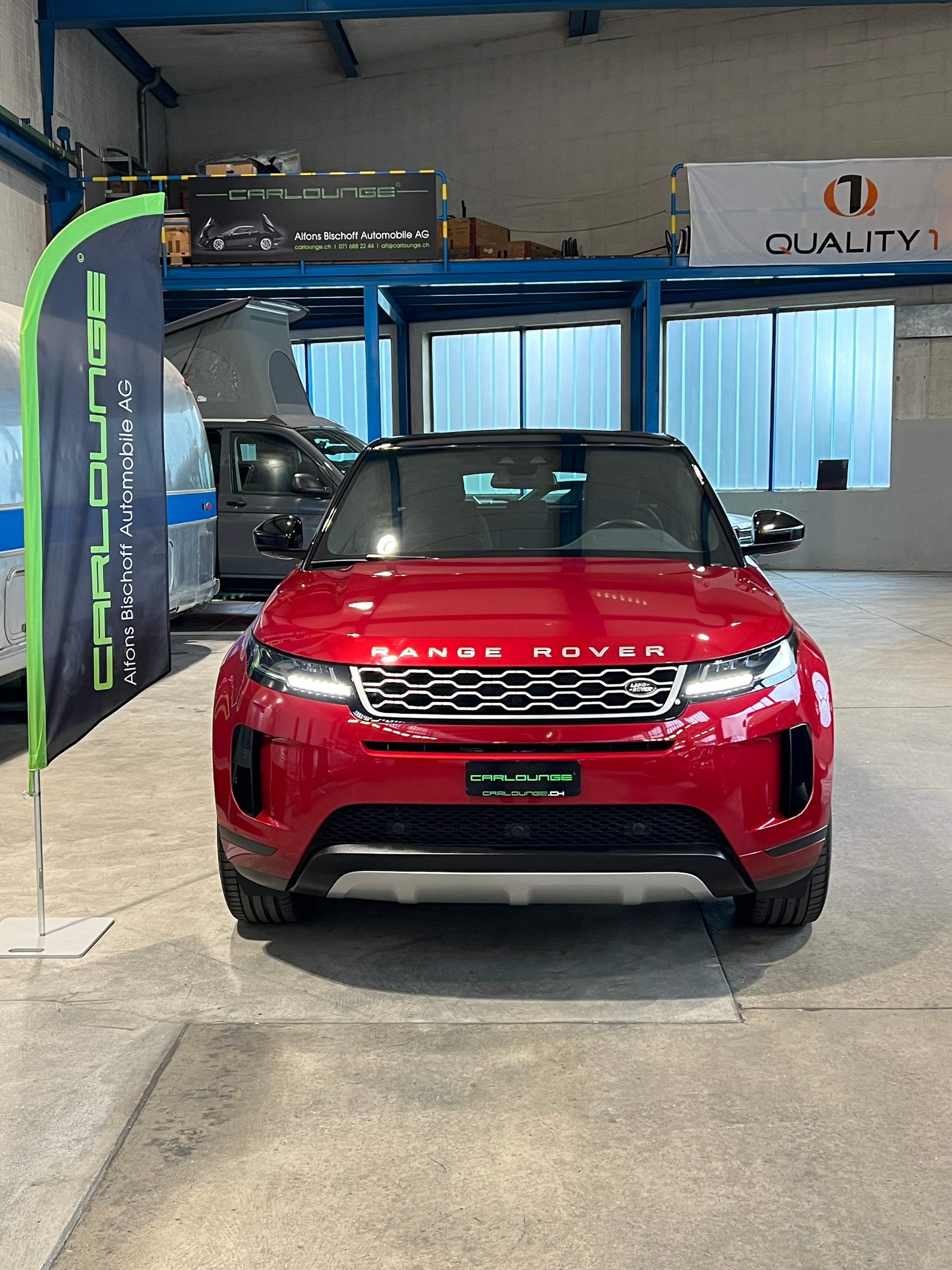 LAND ROVER Range Rover Evoque P 300 AT9-image-14