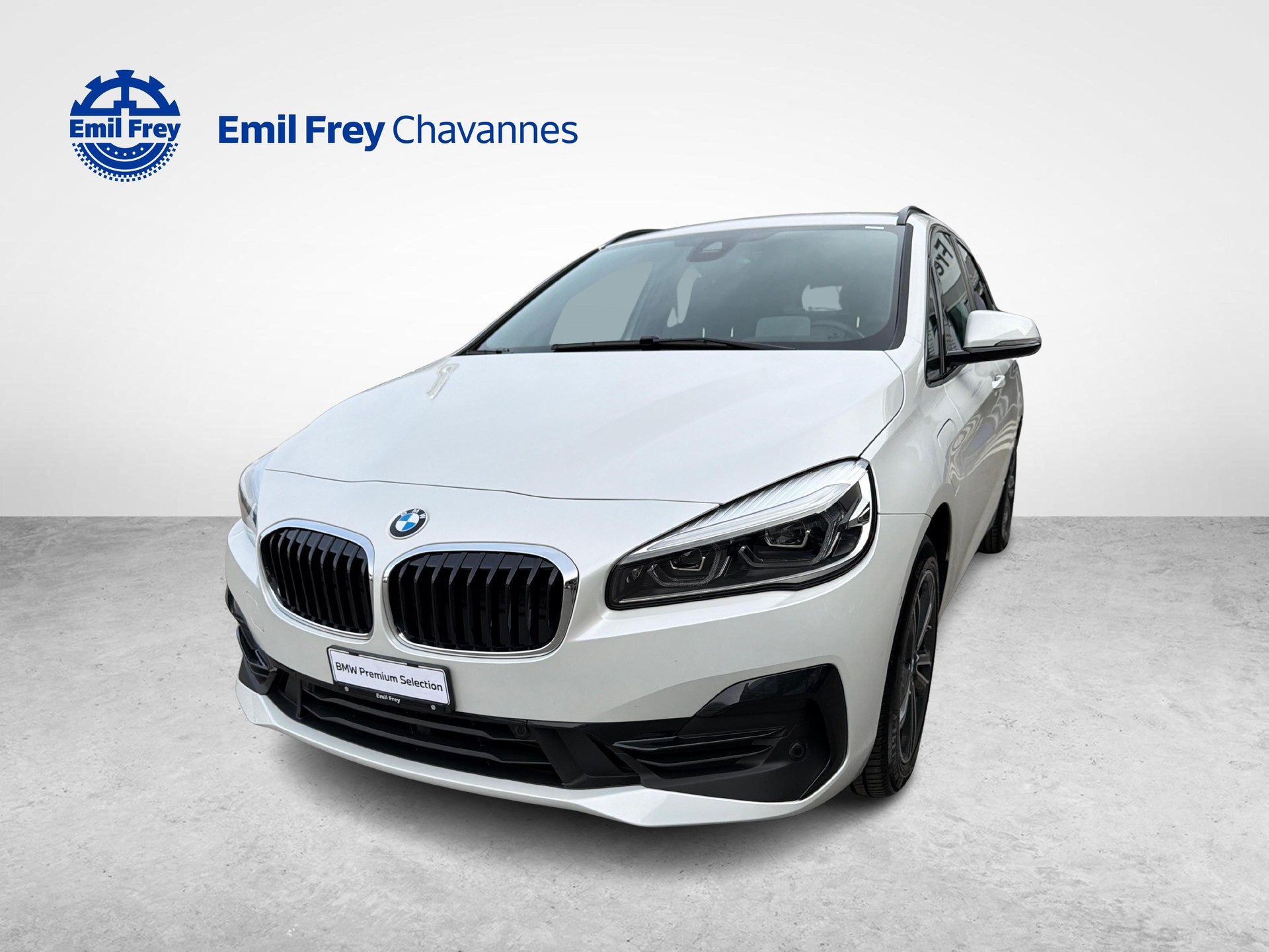 BMW 225xe Active Tourer-showroom-element-1