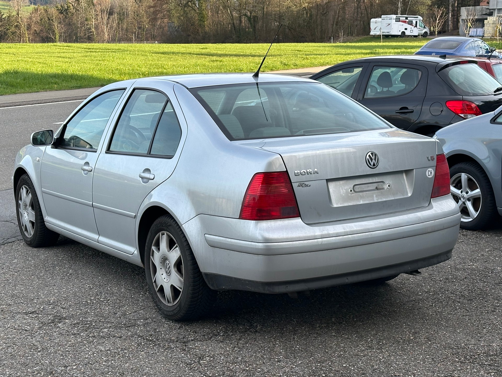 VW Bora 2.3 Highline-image-4