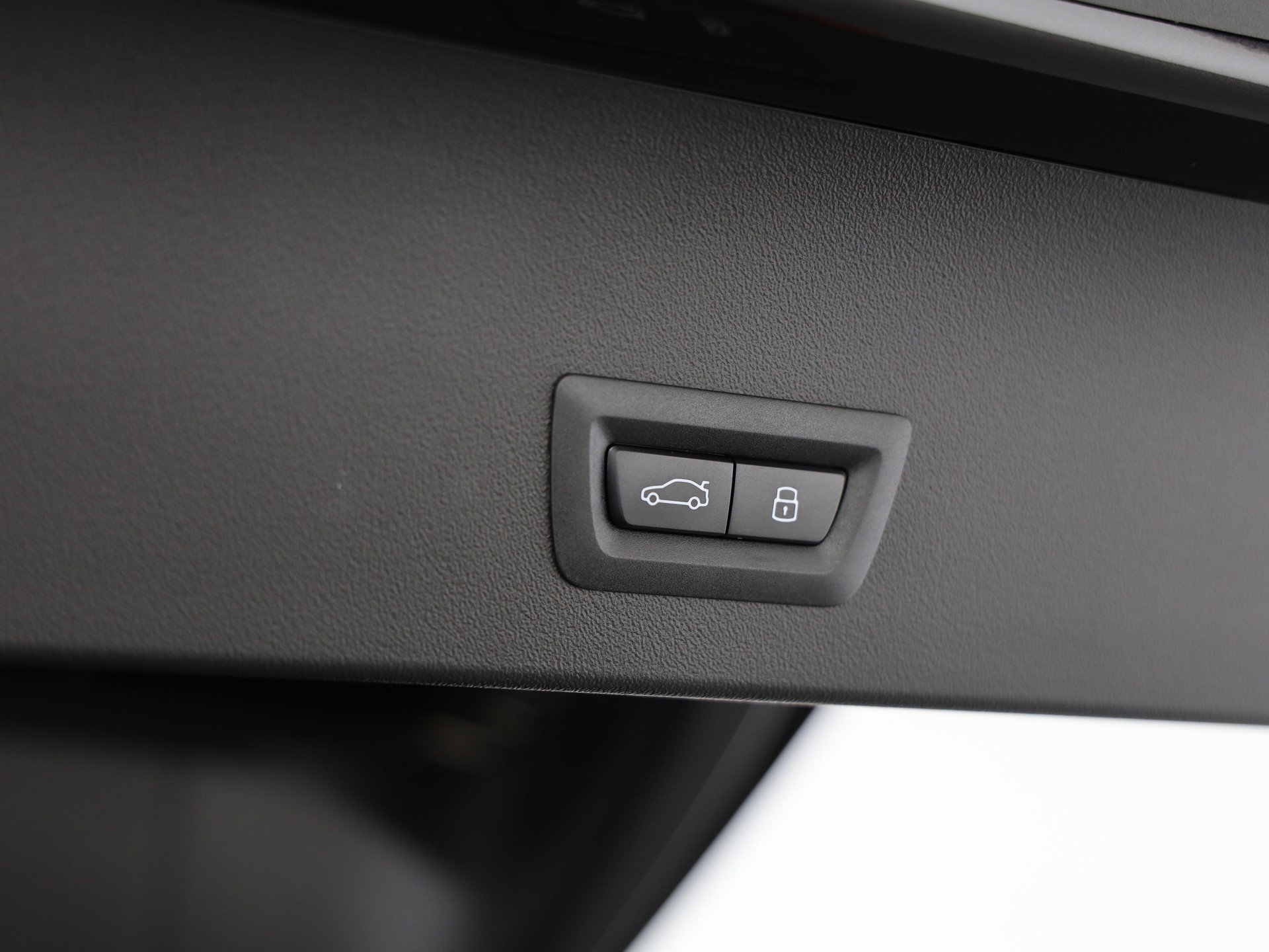 BMW X3 30e xDrive-image-8